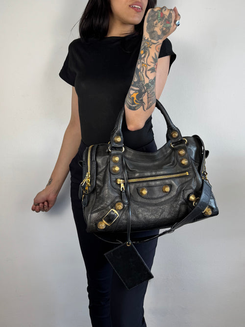 Balenciaga Agneau 21 Gold Hardware City Black Leather