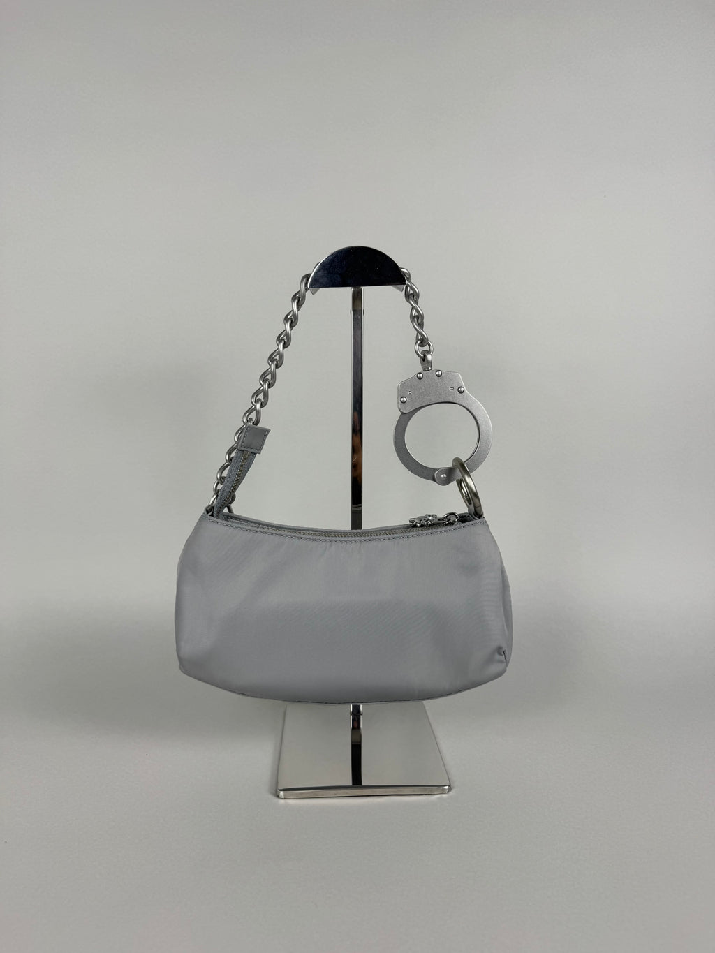 Cuffz by Linz X Marc Jacobs Heaven Pochette
