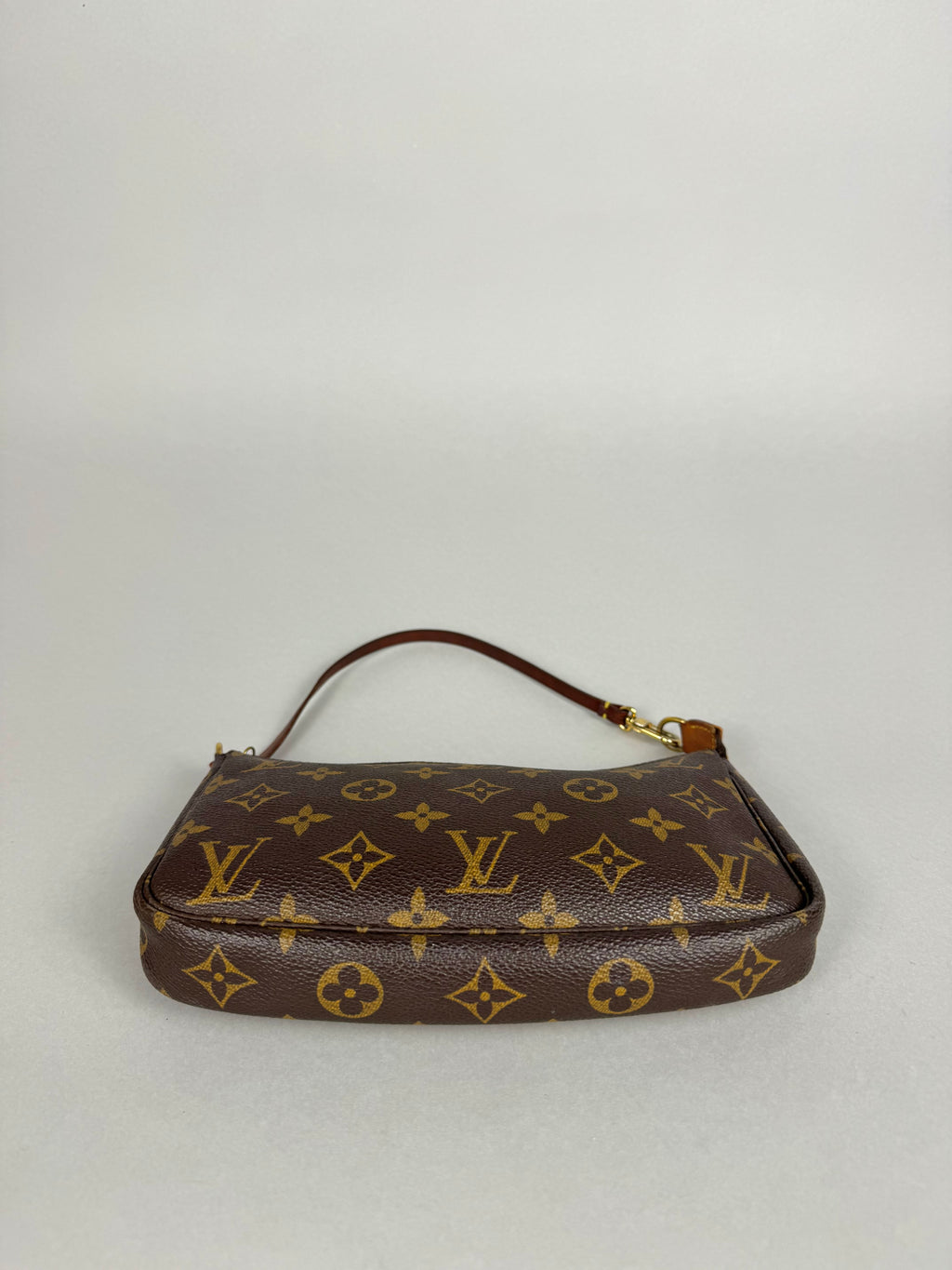 Louis Vuitton Monogram Pochette
