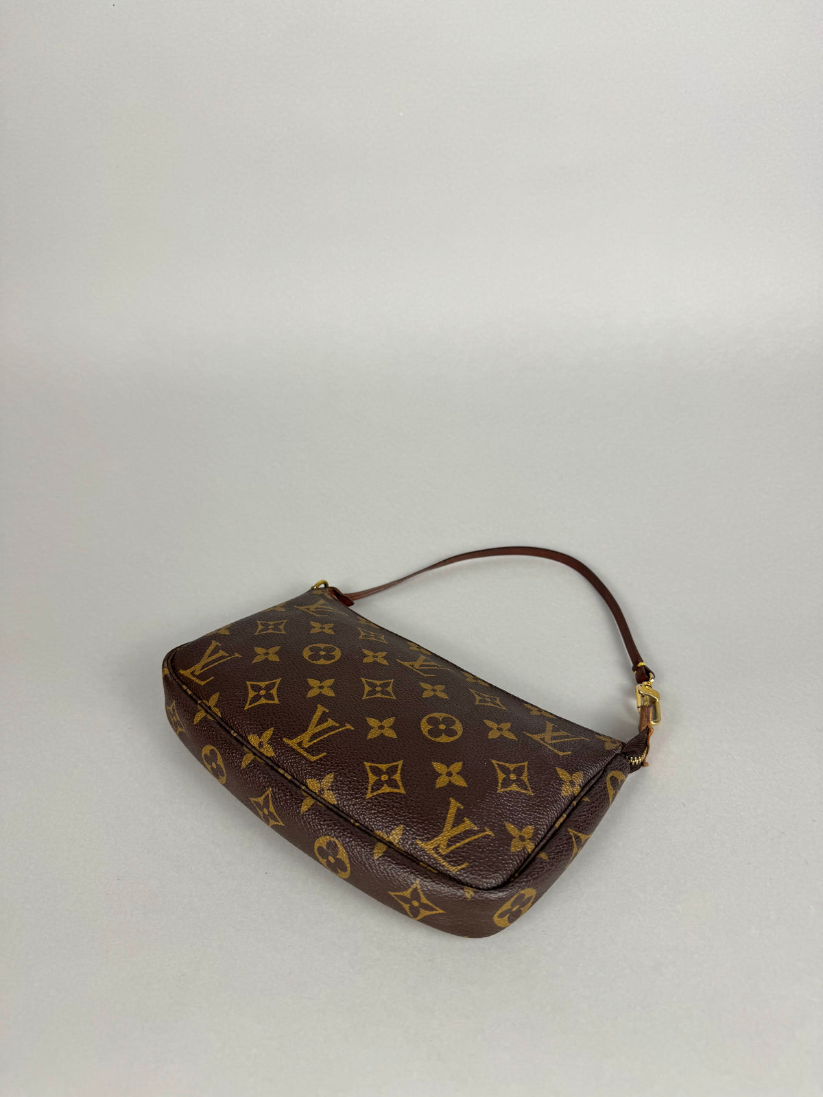 Louis Vuitton Monogram Pochette