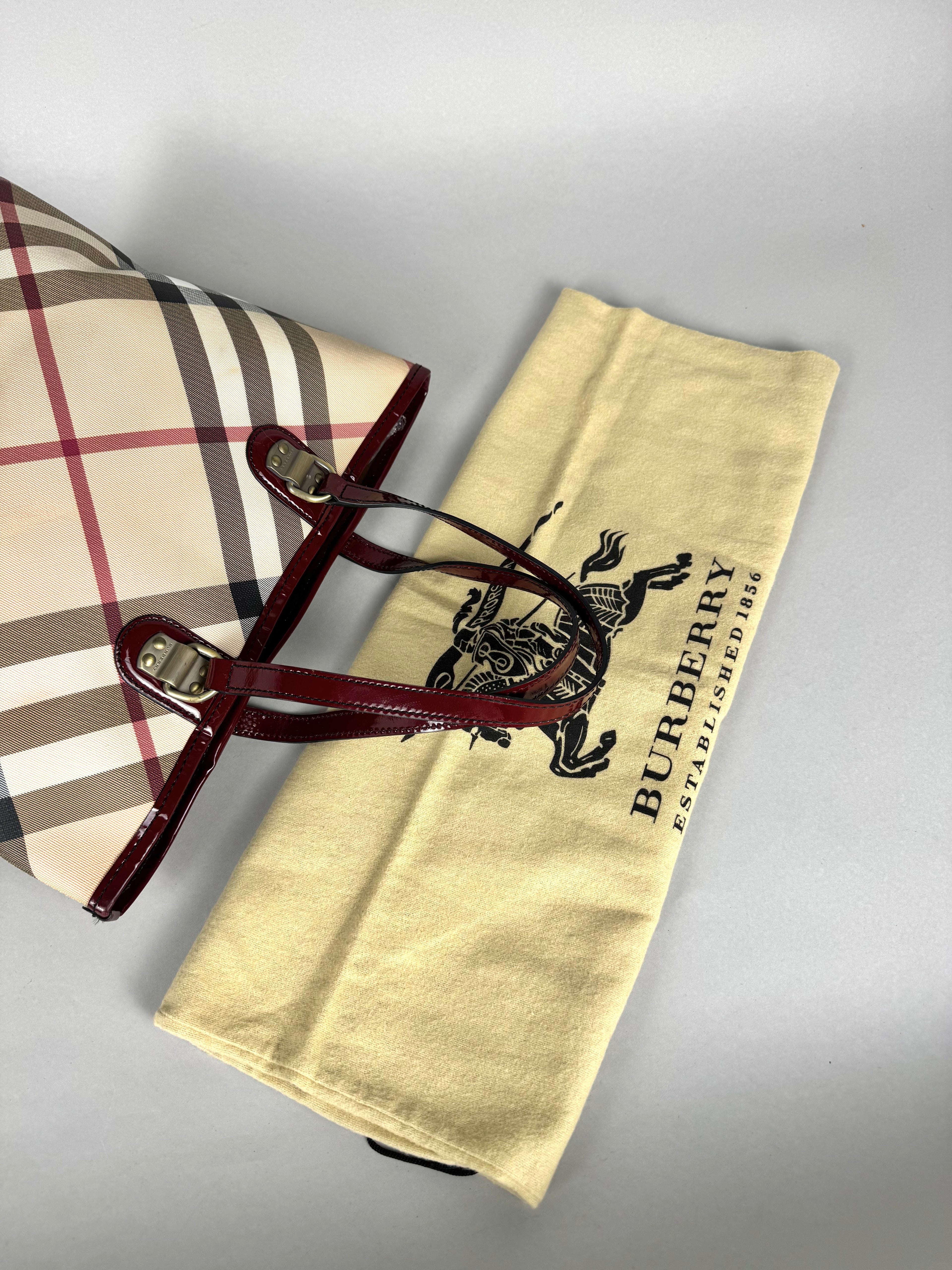 Burberry Nickie Supernova Check Burgundy