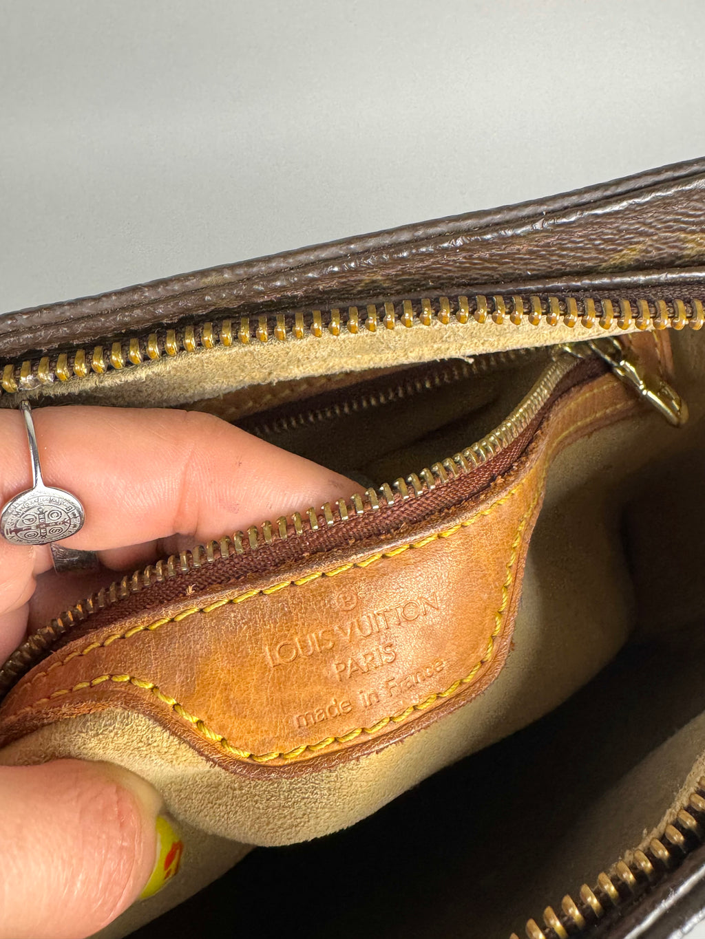 Louis Vuitton Monogram Looping GM