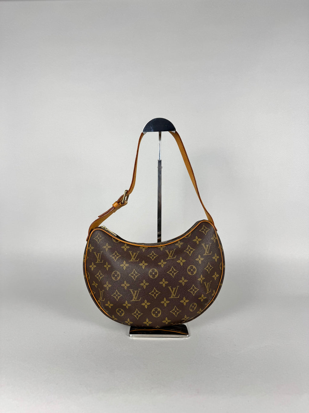 Louis Vuitton Monogram Croissant MM