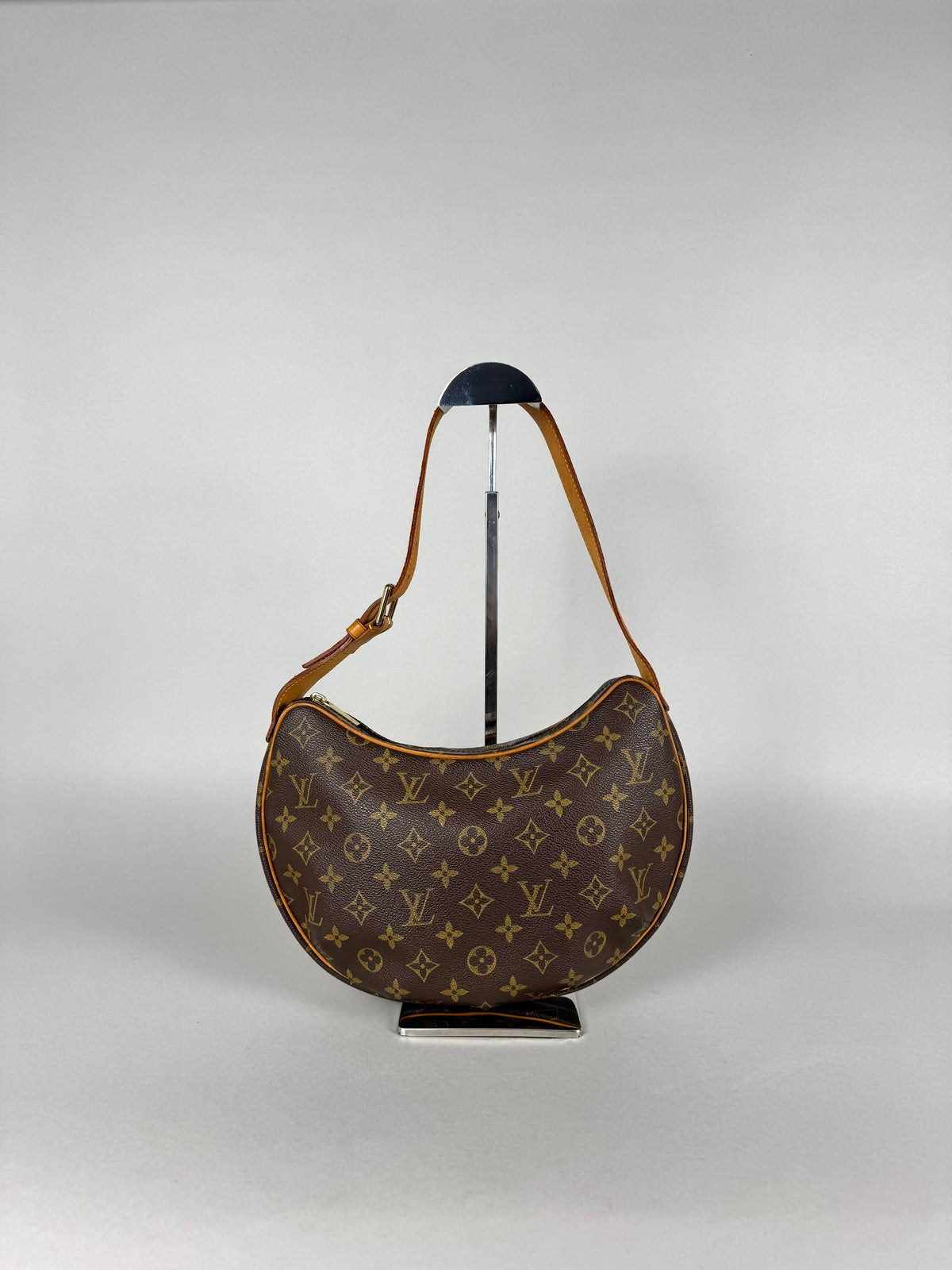 Louis Vuitton Monogram Croissant MM