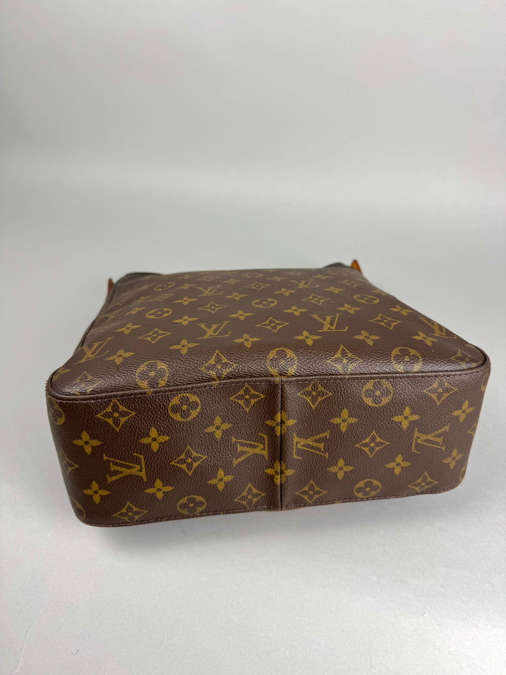 Louis Vuitton Monogram Looping GM