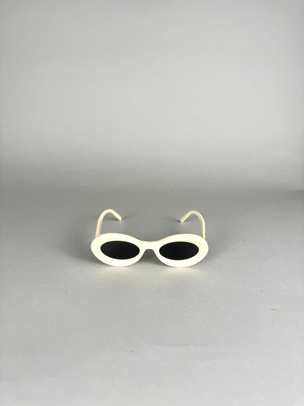 Loewe Loop Oversized Round Frame White Sunglasses