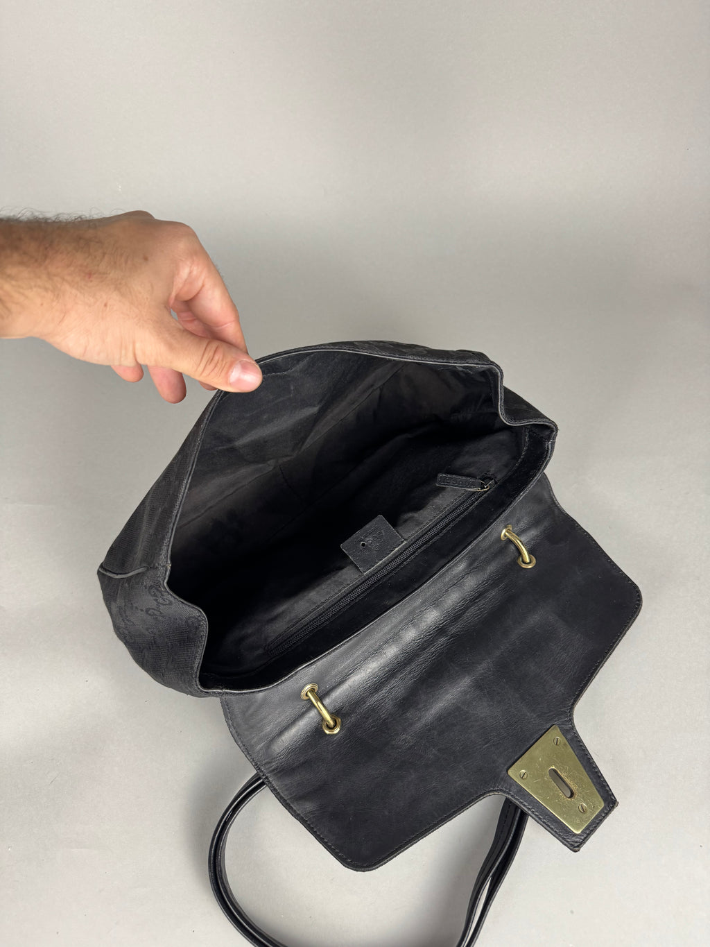 Gucci Turnlock Monogram Black Shoulder