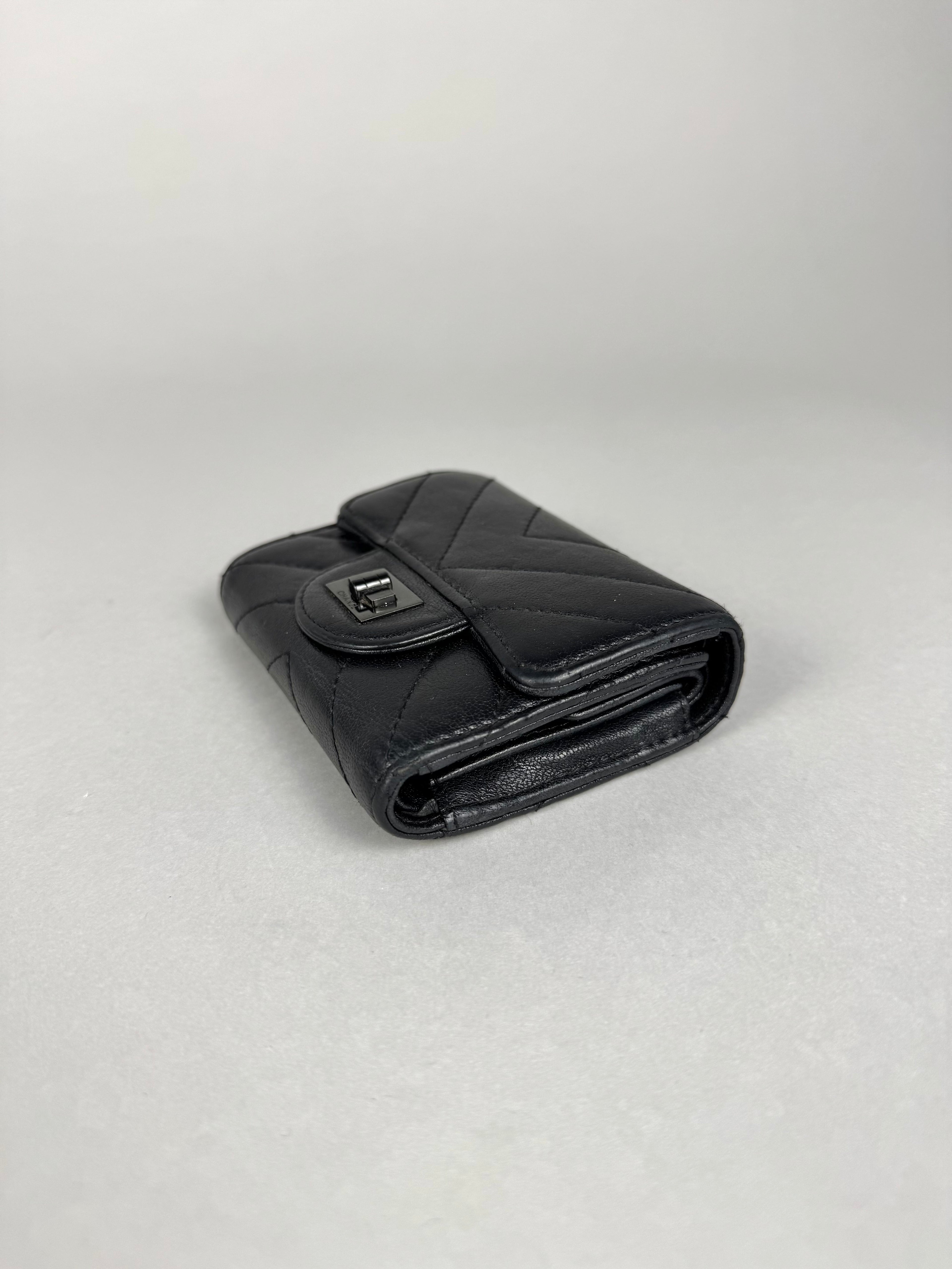 Chanel Wallet Chevron Quilted Aged Calfskin Leather