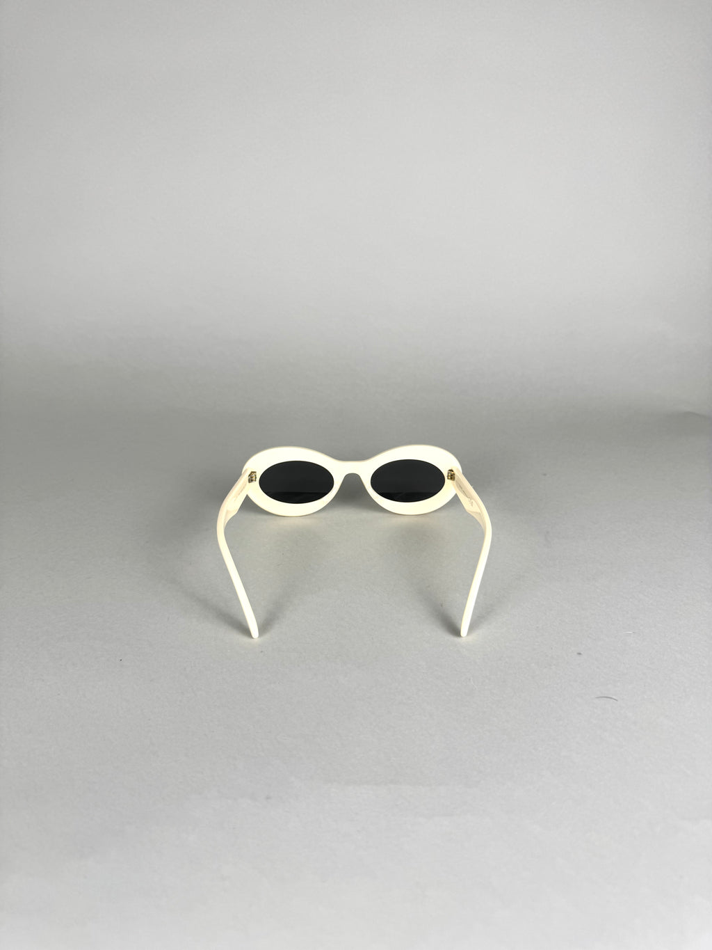 Loewe Loop Oversized Round Frame White Sunglasses