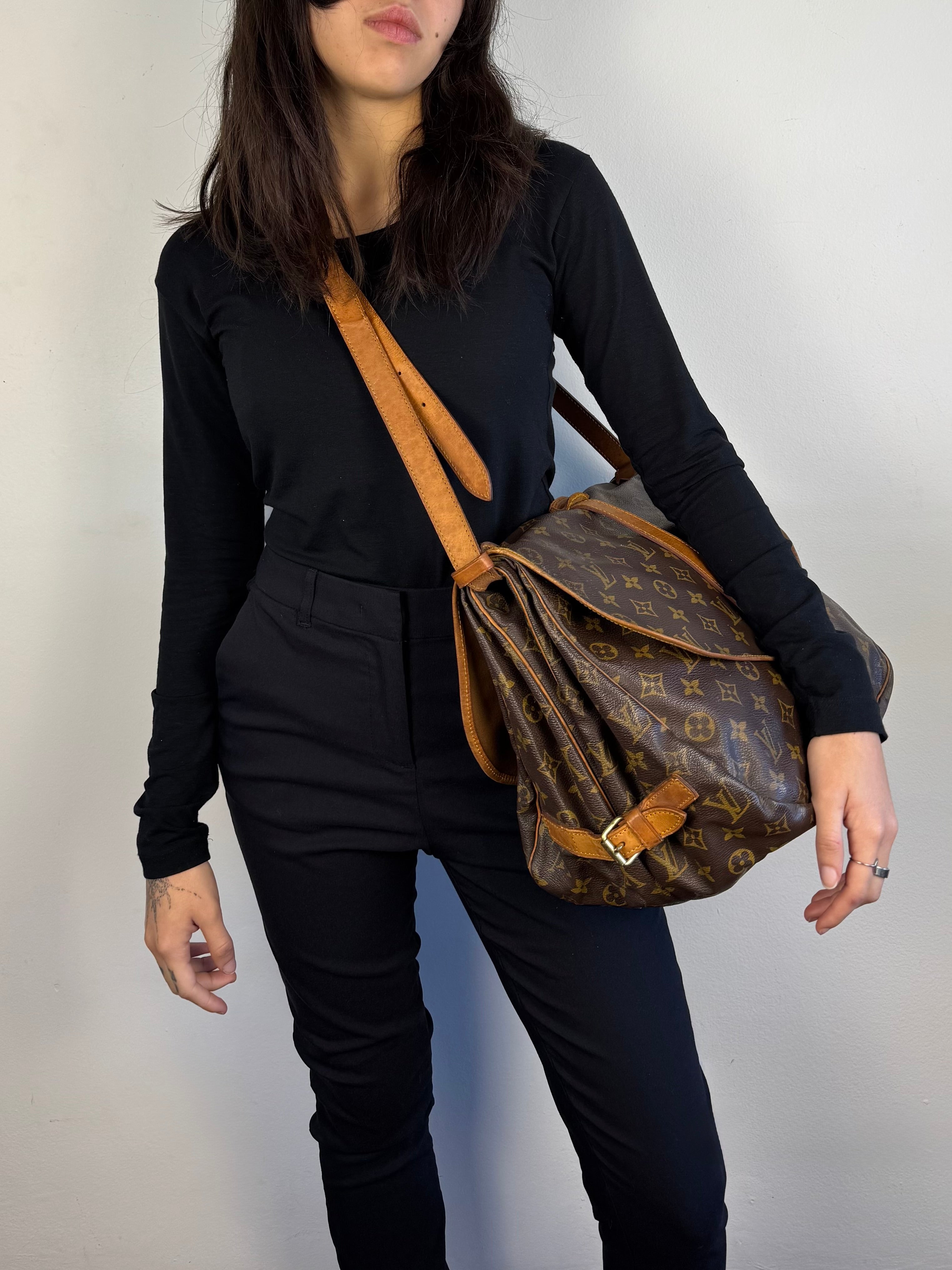 Louis Vuitton 1989 Monogram Saumur GM