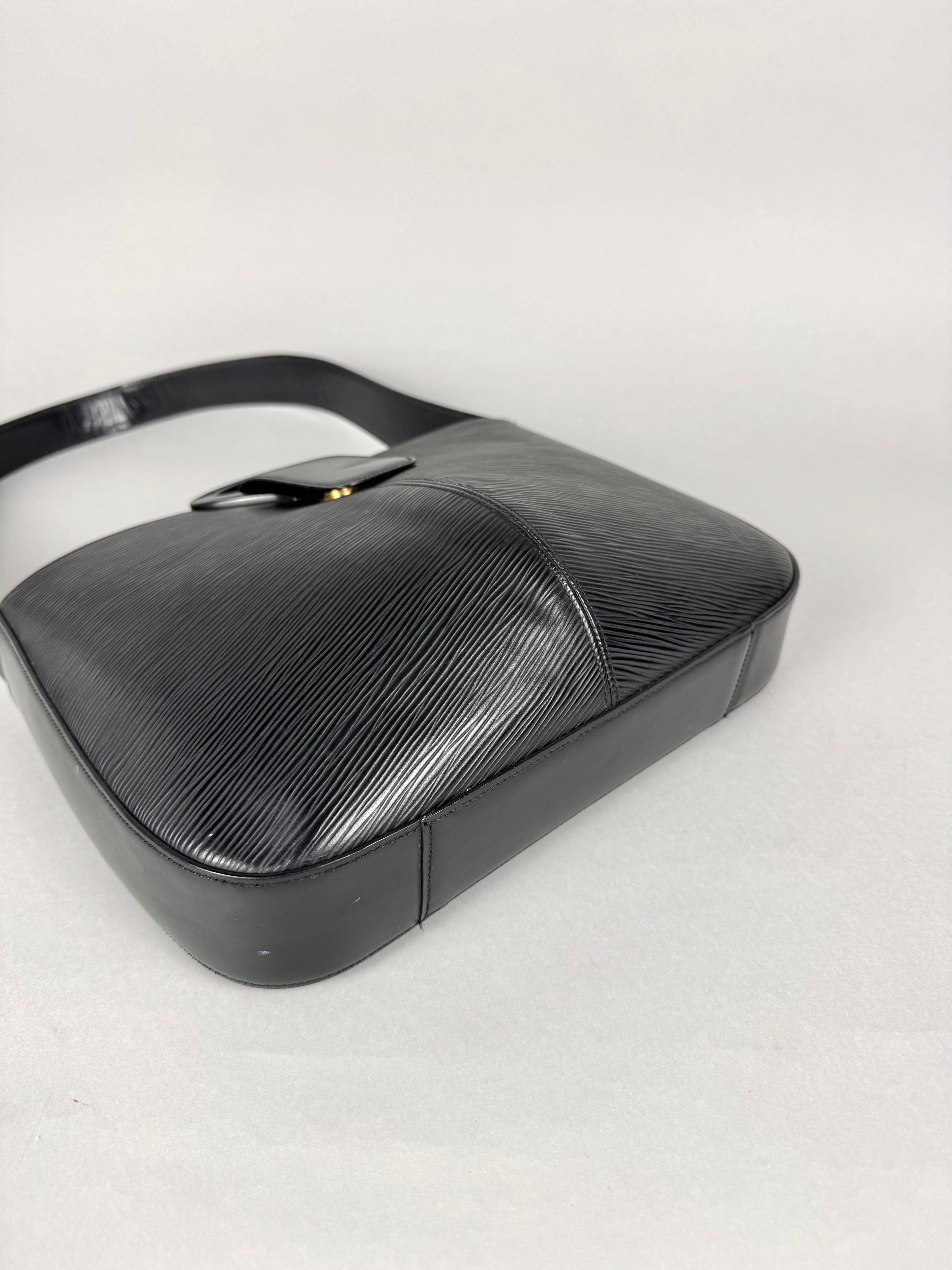 Louis Vuitton Rêverie Epi Leather Black