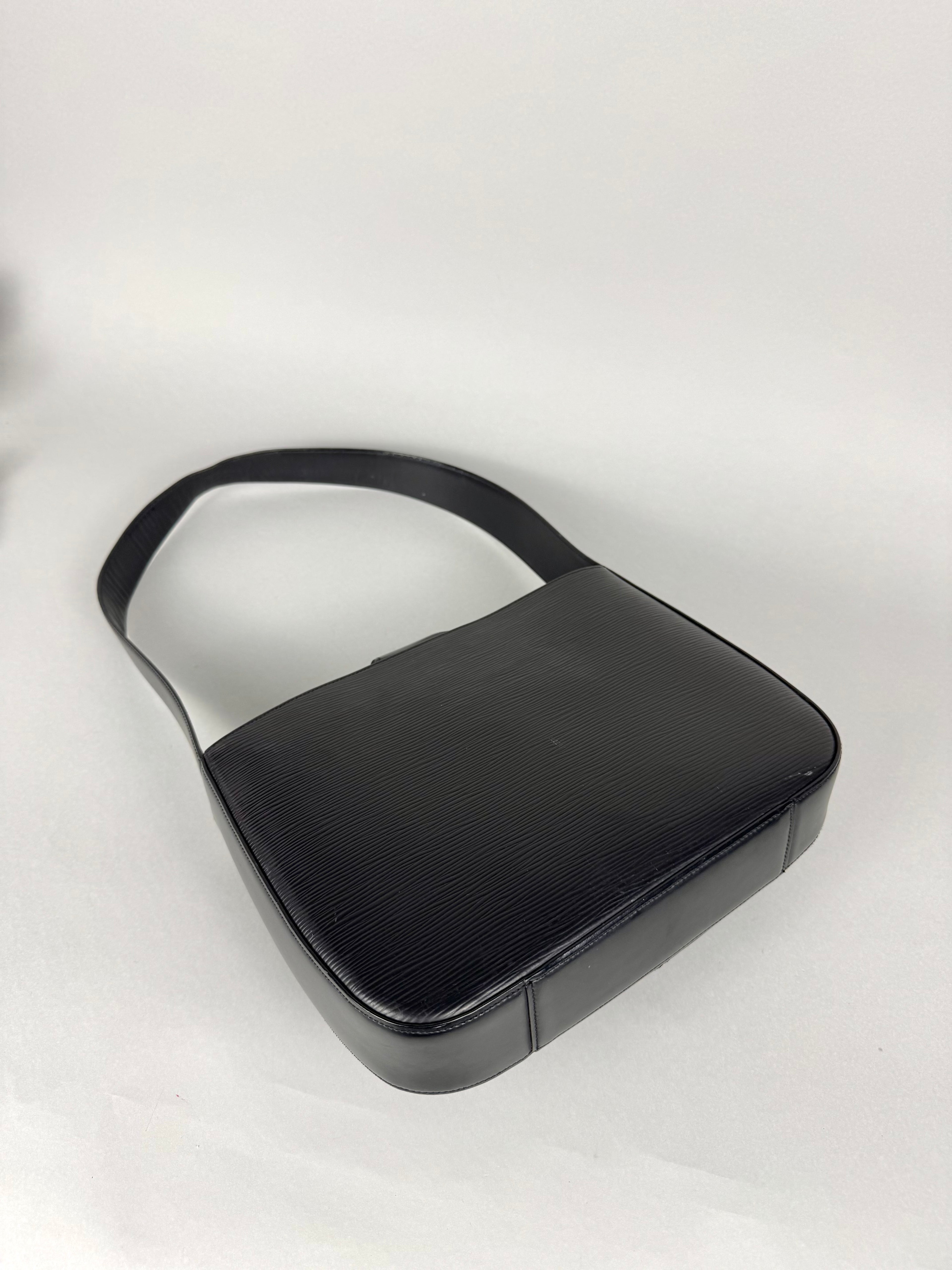 Louis Vuitton Rêverie Epi Leather Black
