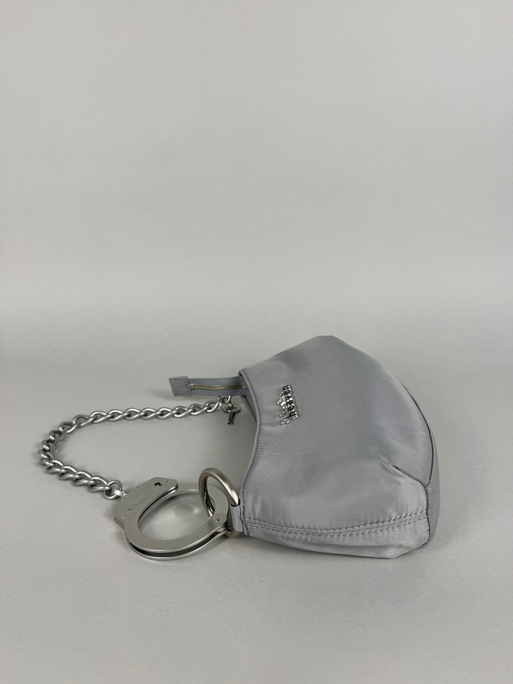 Cuffz by Linz X Marc Jacobs Heaven Pochette