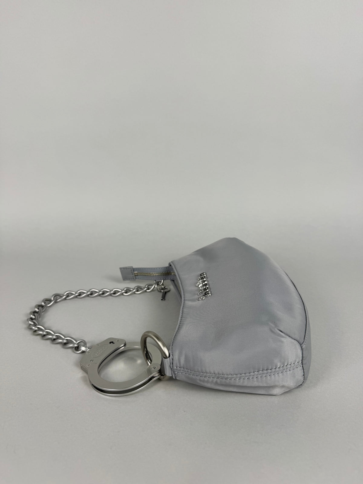 Cuffz by Linz X Marc Jacobs Heaven Pochette