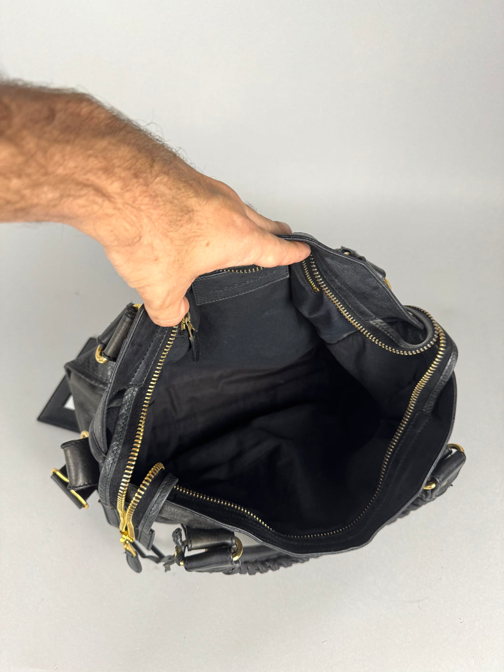 Balenciaga Agneau 21 Gold Hardware City Black Leather