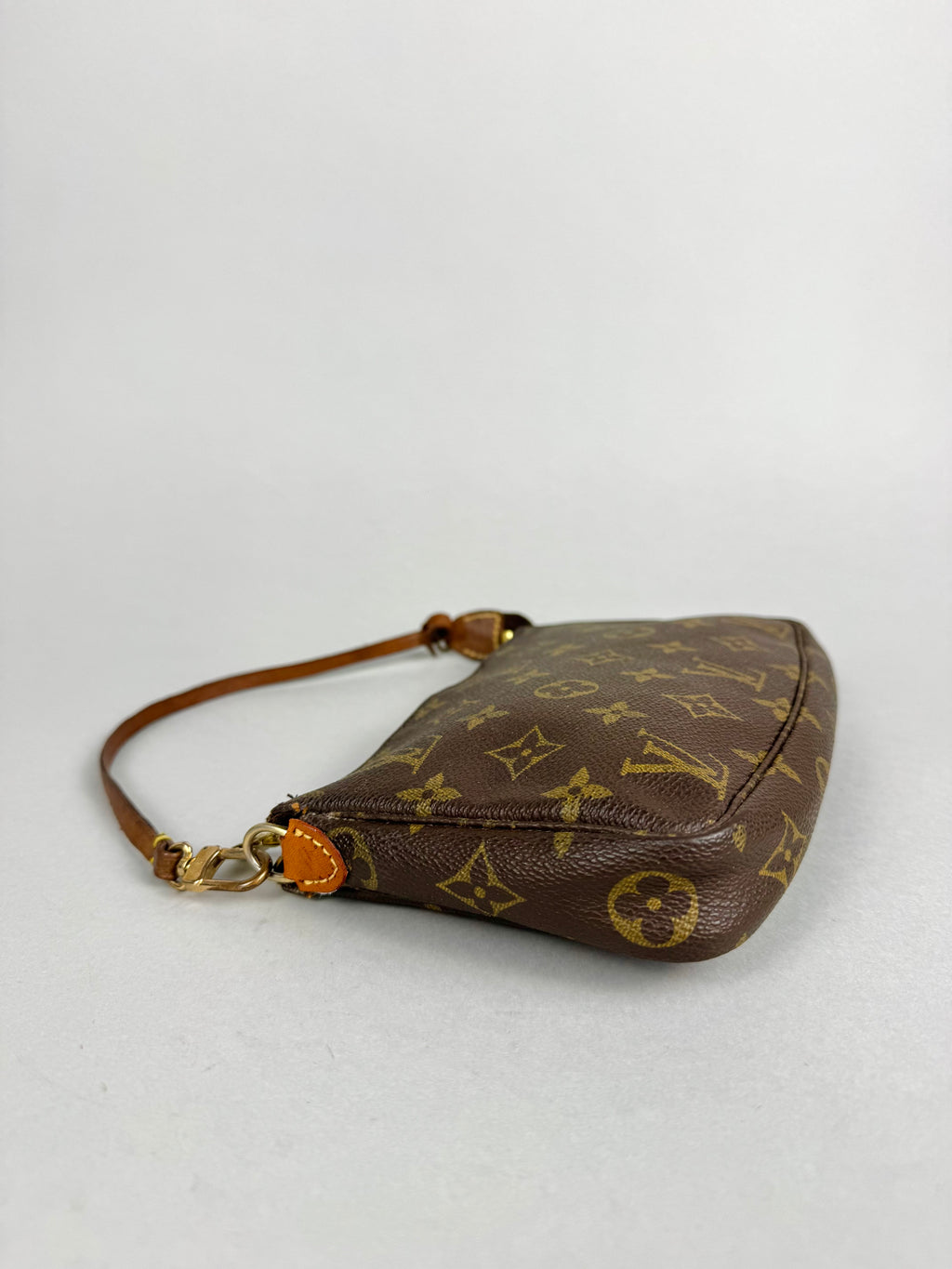 Louis Vuitton Monogram Pochette