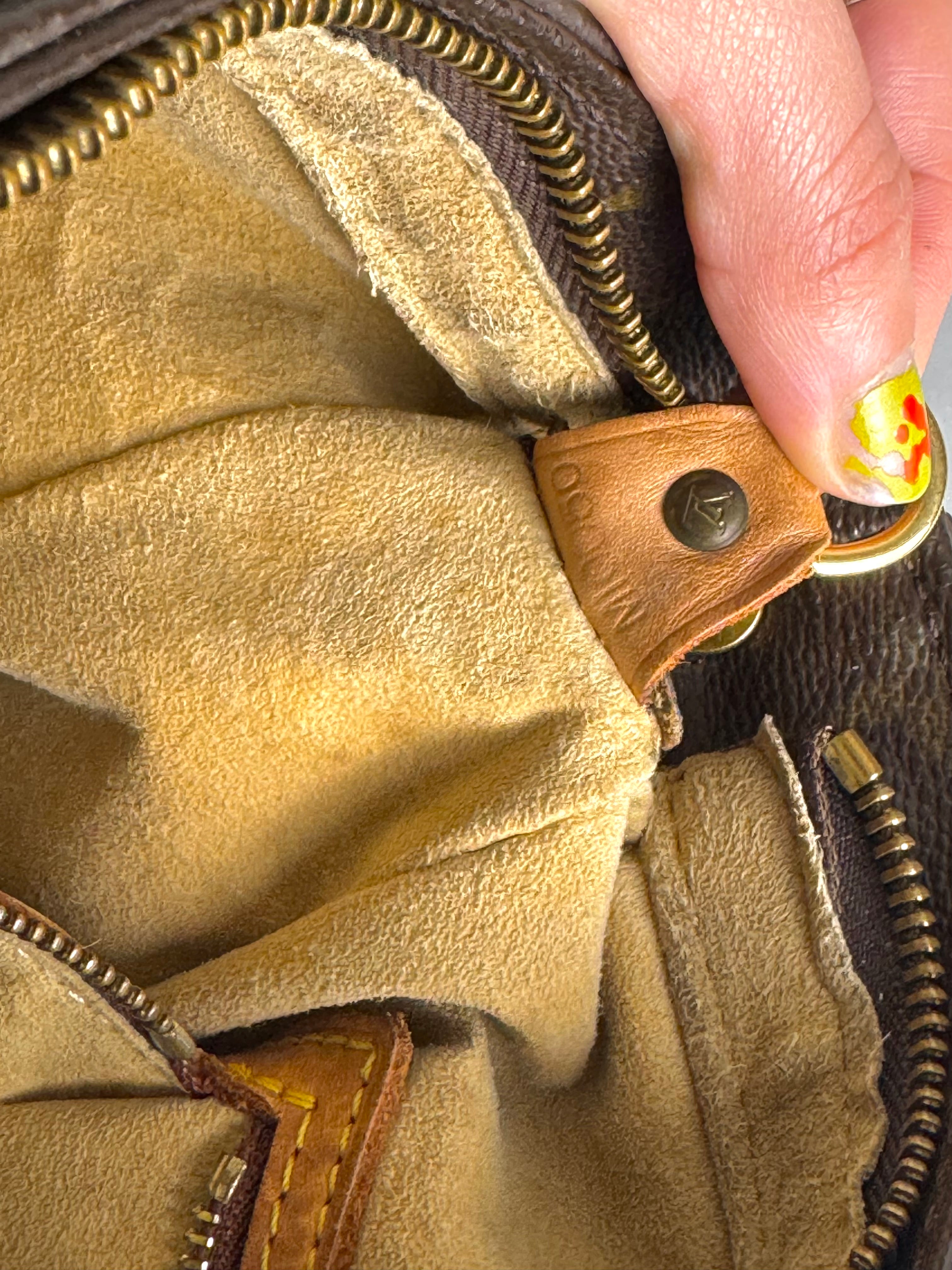 Louis Vuitton Monogram Looping GM