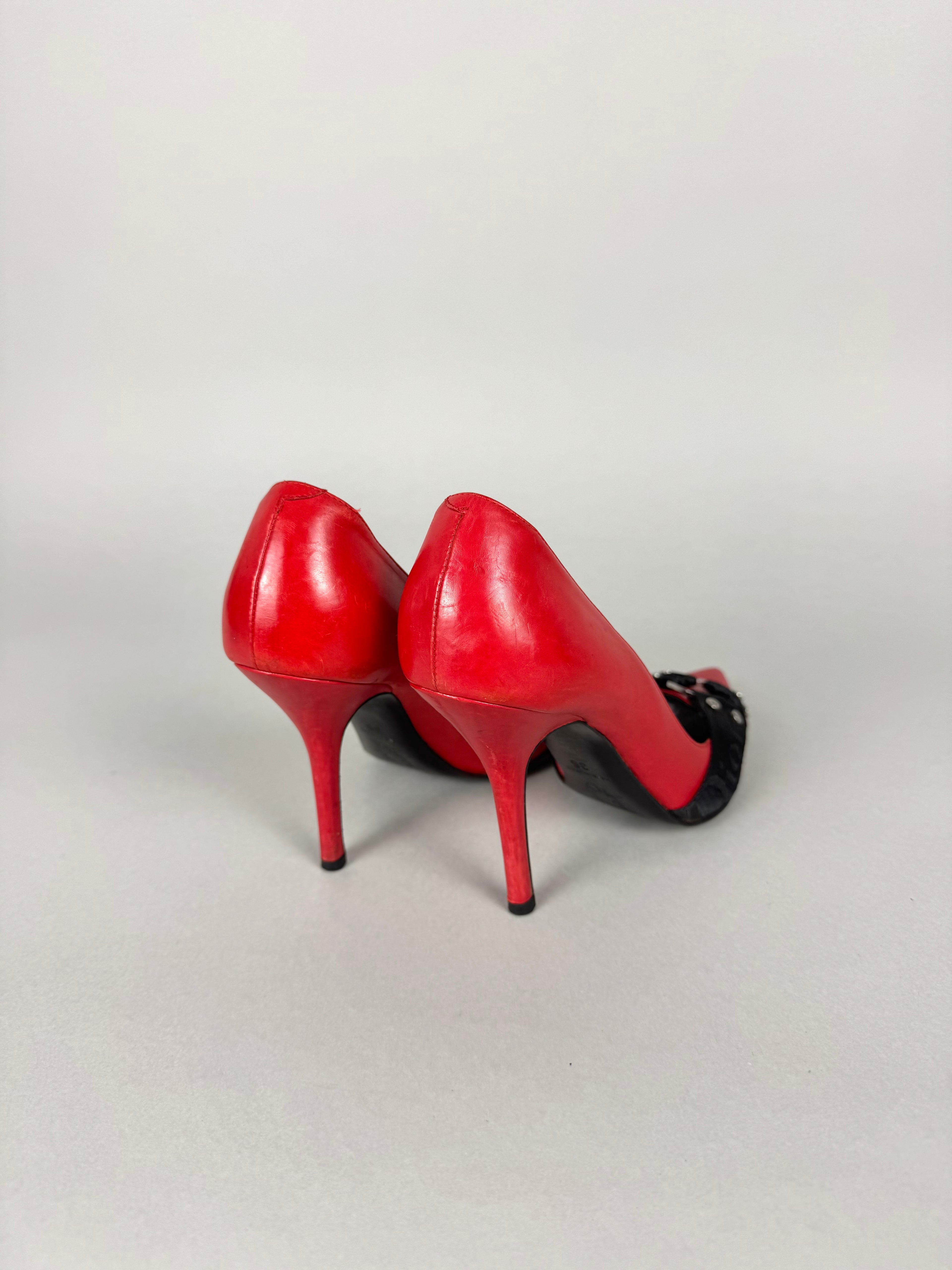 Christian Dior Bondage Red Scarpin 2004