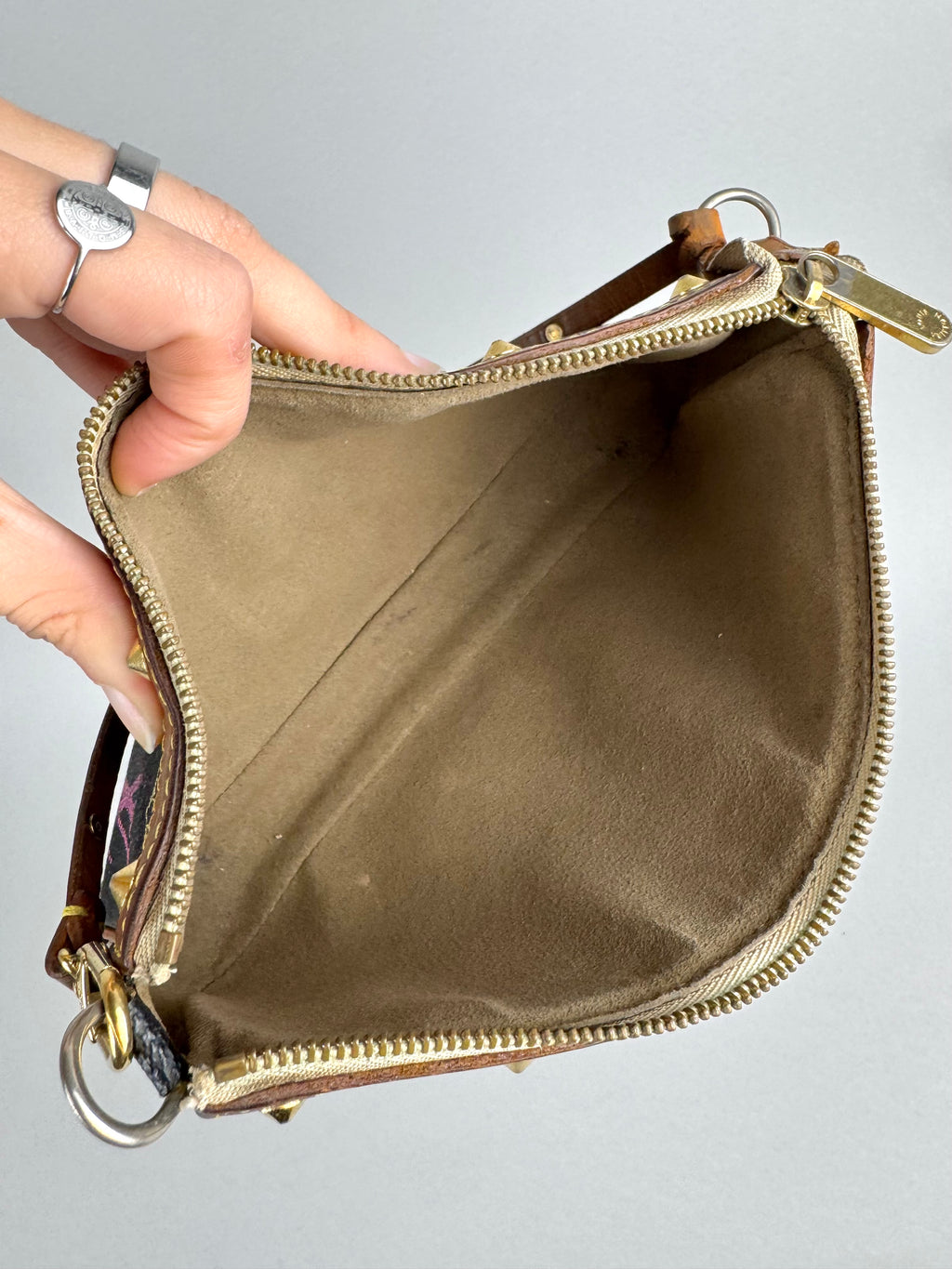 Louis Vuitton Pochette Multicolor Black Monogram