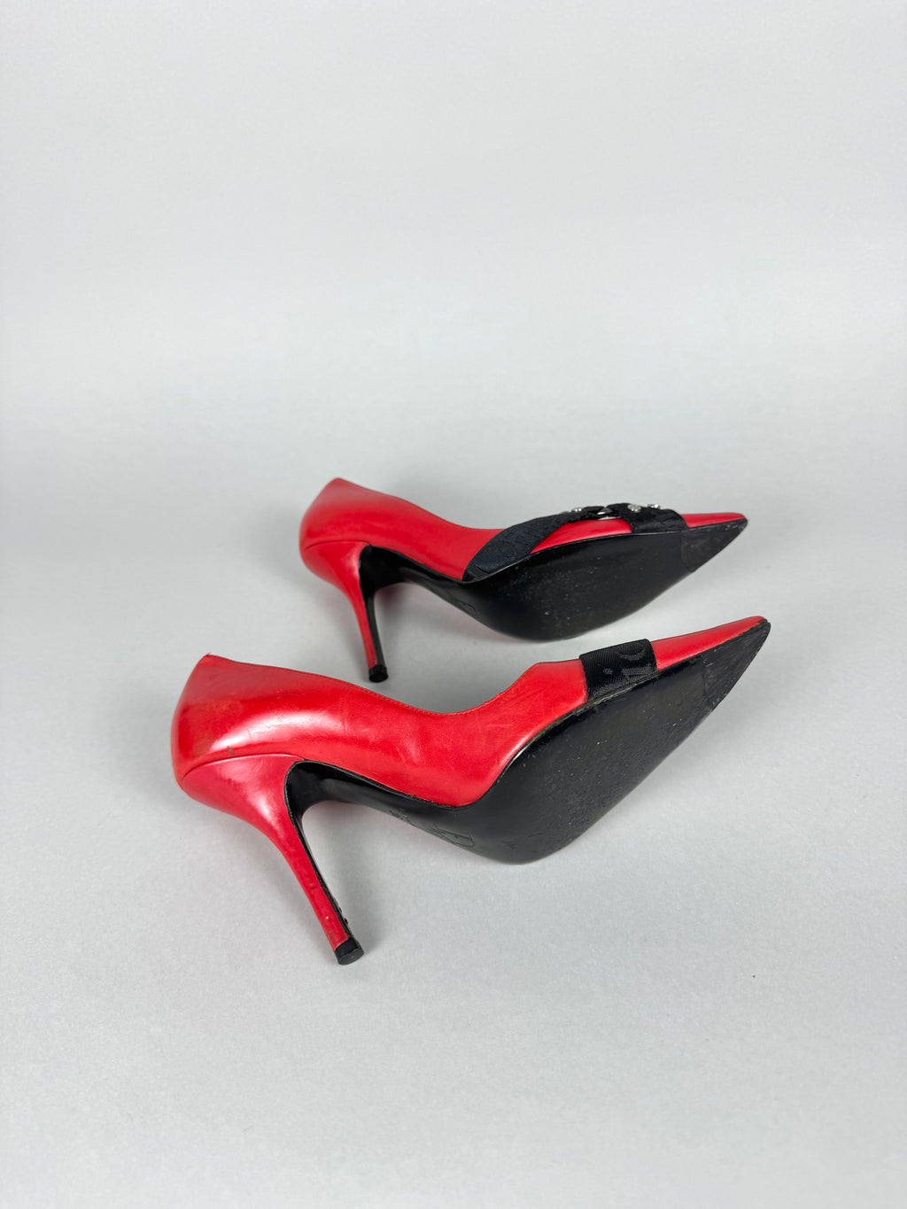 Christian Dior Bondage Red Scarpin 2004