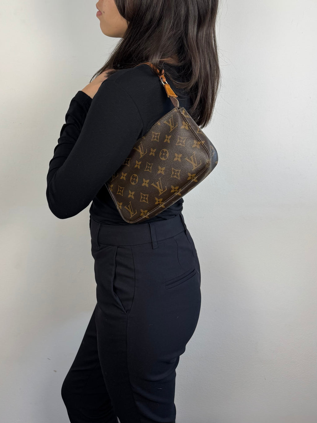 Louis Vuitton Monogram Pochette