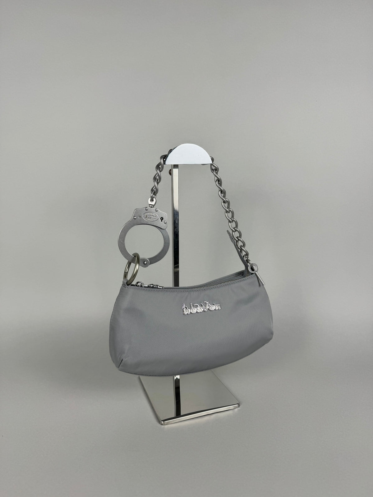 Cuffz by Linz X Marc Jacobs Heaven Pochette