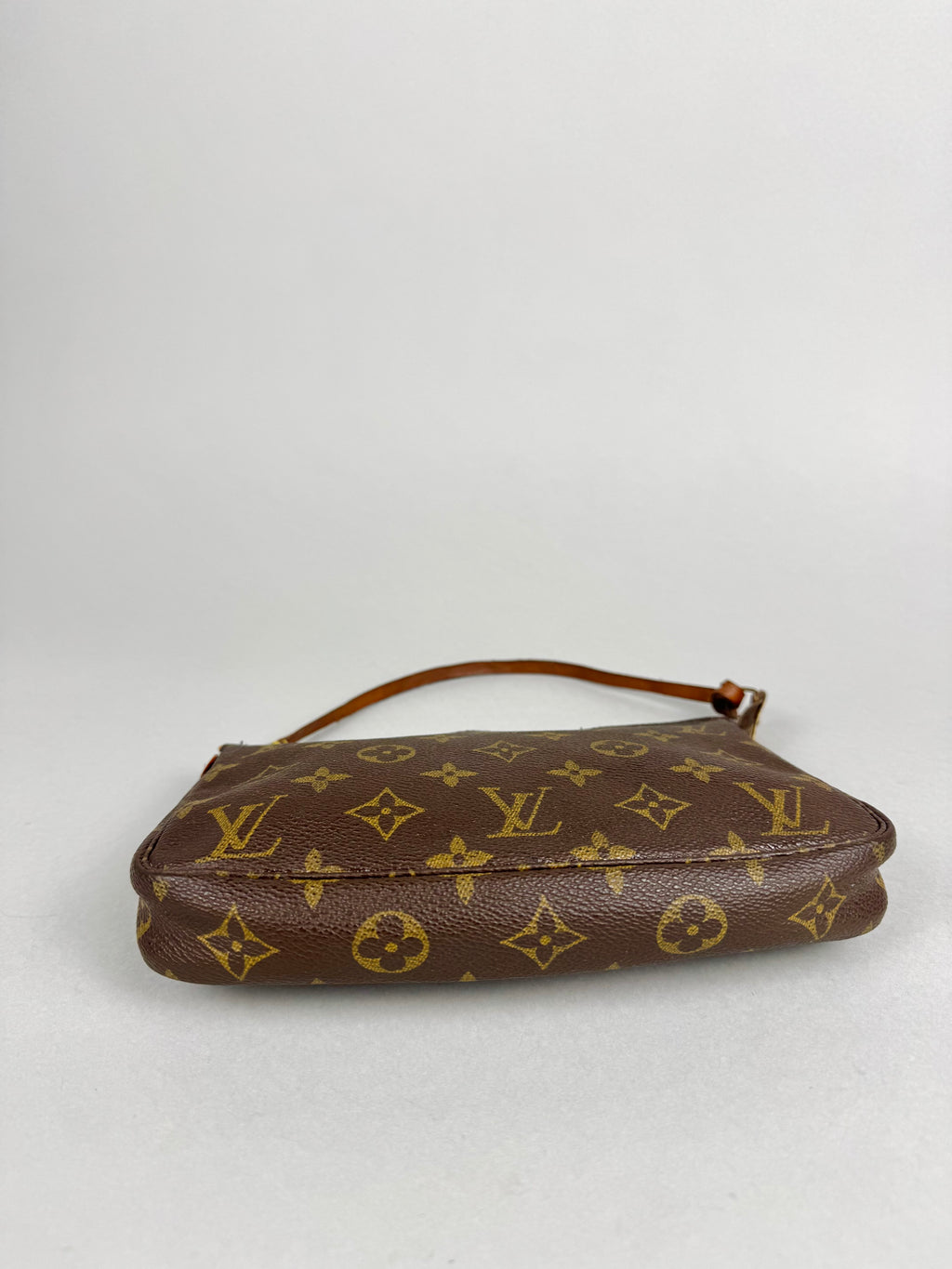 Louis Vuitton Monogram Pochette