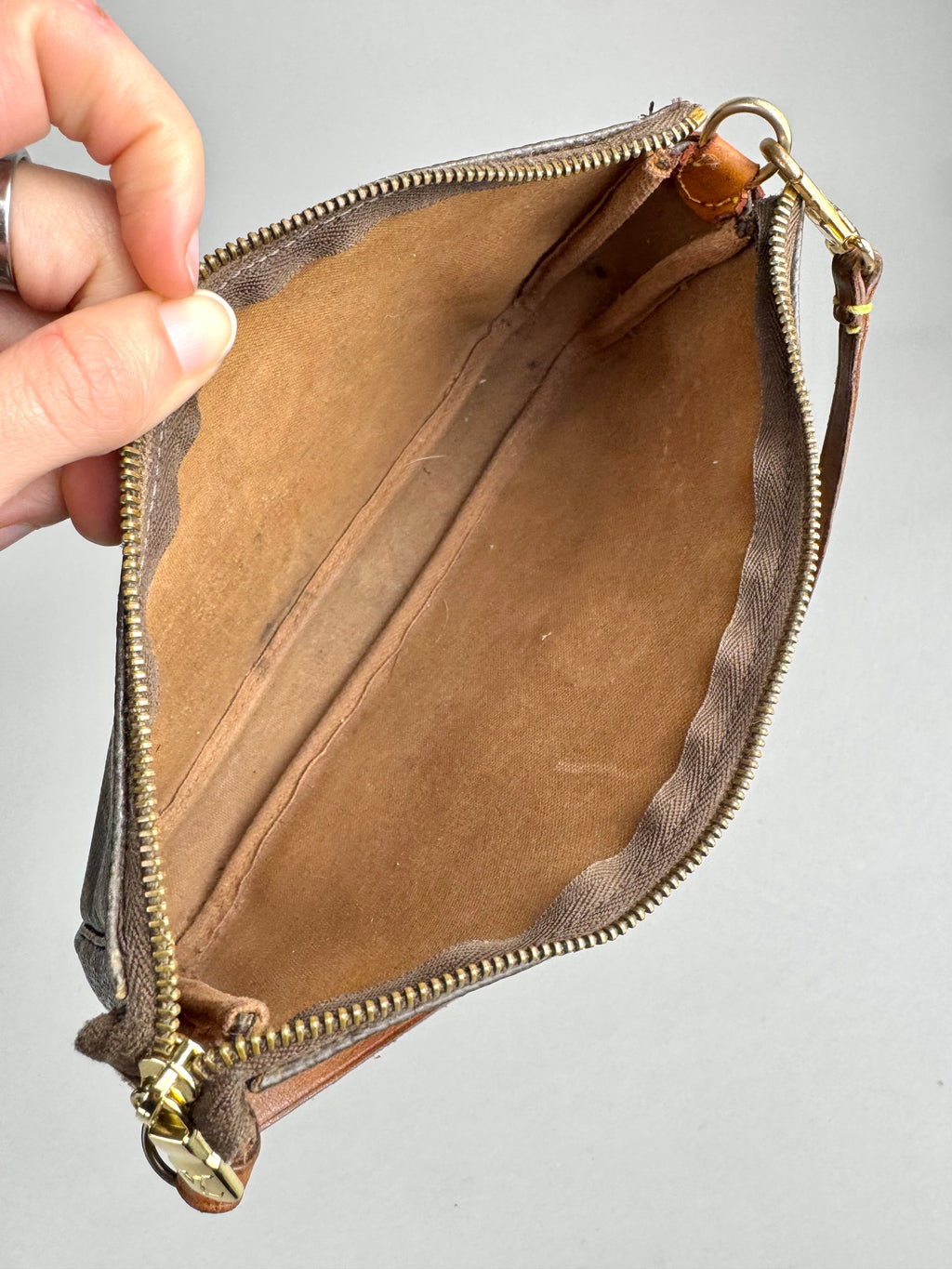Louis Vuitton Monogram Pochette