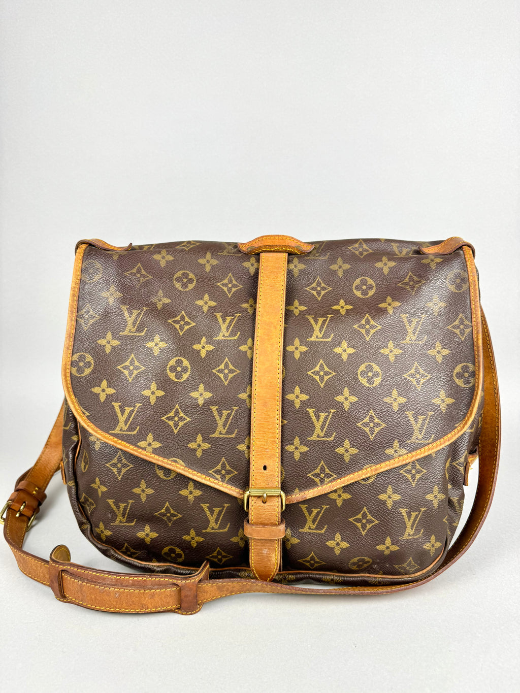 Louis Vuitton 1989 Monogram Saumur GM