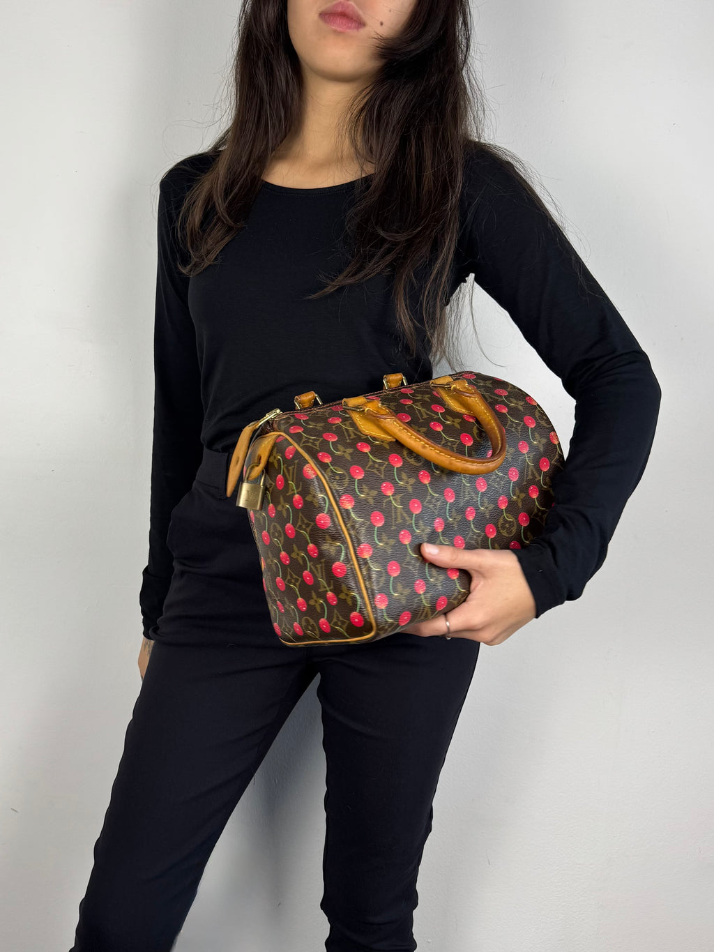 Louis Vuitton Monogram Speedy Cerises 25
