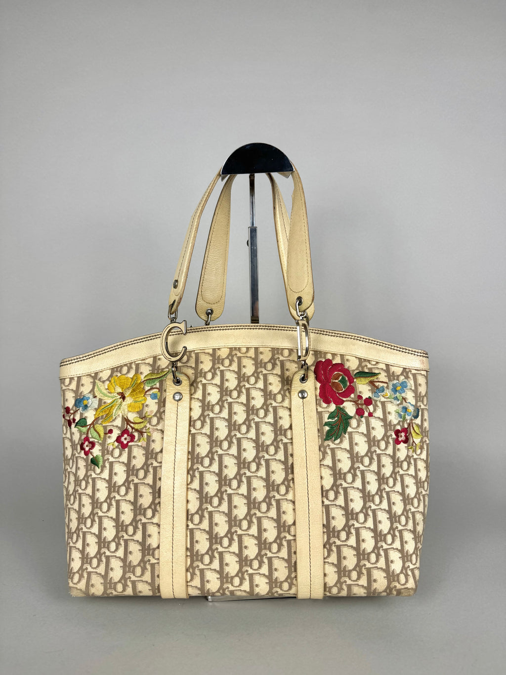 Christian Dior Beige Diorissimo Embroidered Flowers Tote