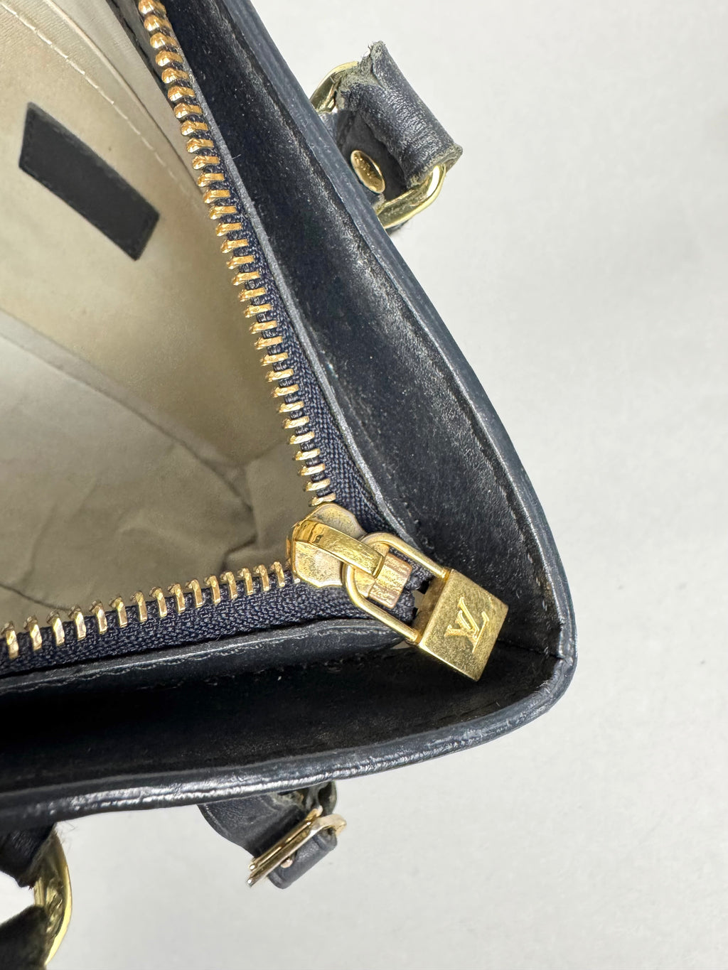 Louis Vuitton Monogram Mini Lin Lucille PM