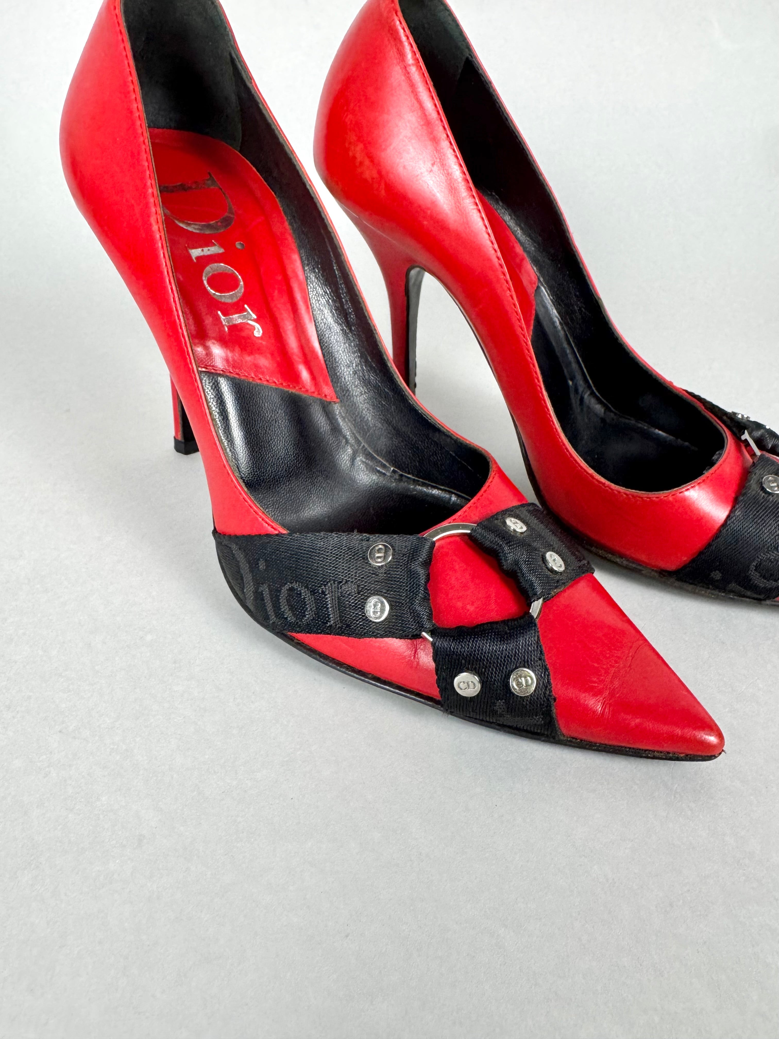 Christian Dior Bondage Red Scarpin 2004