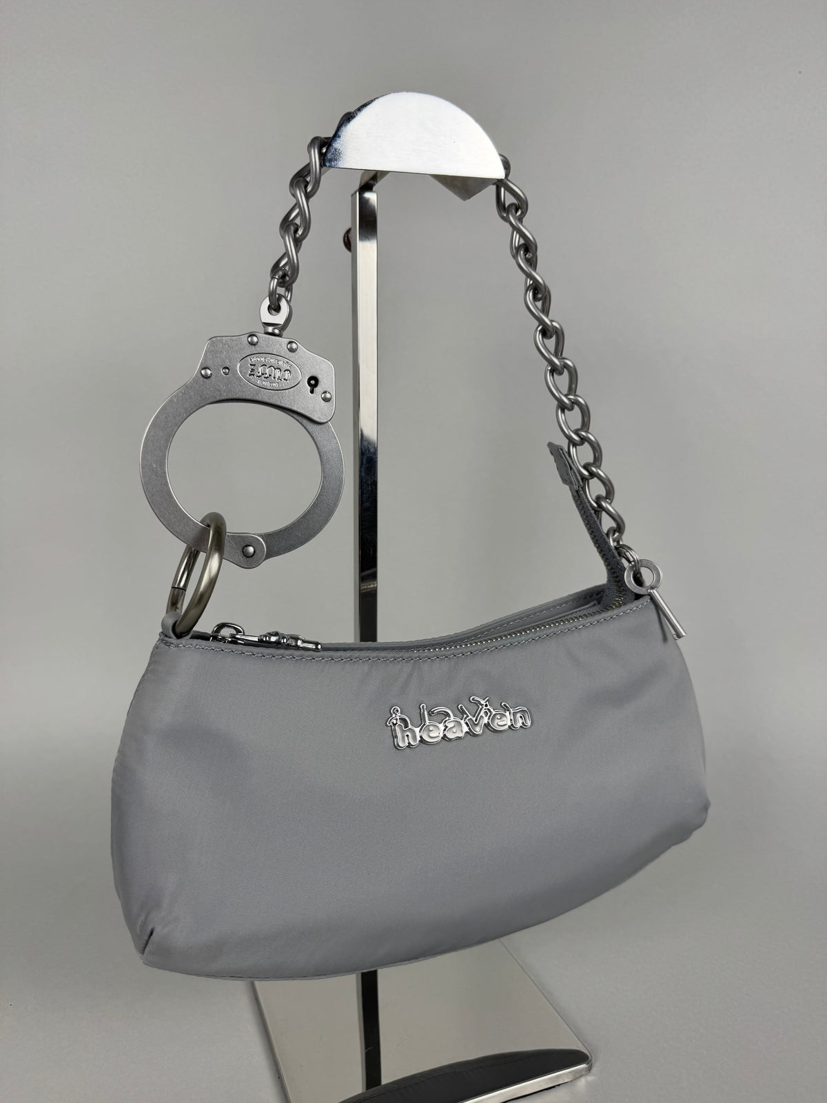 Cuffz by Linz X Marc Jacobs Heaven Pochette