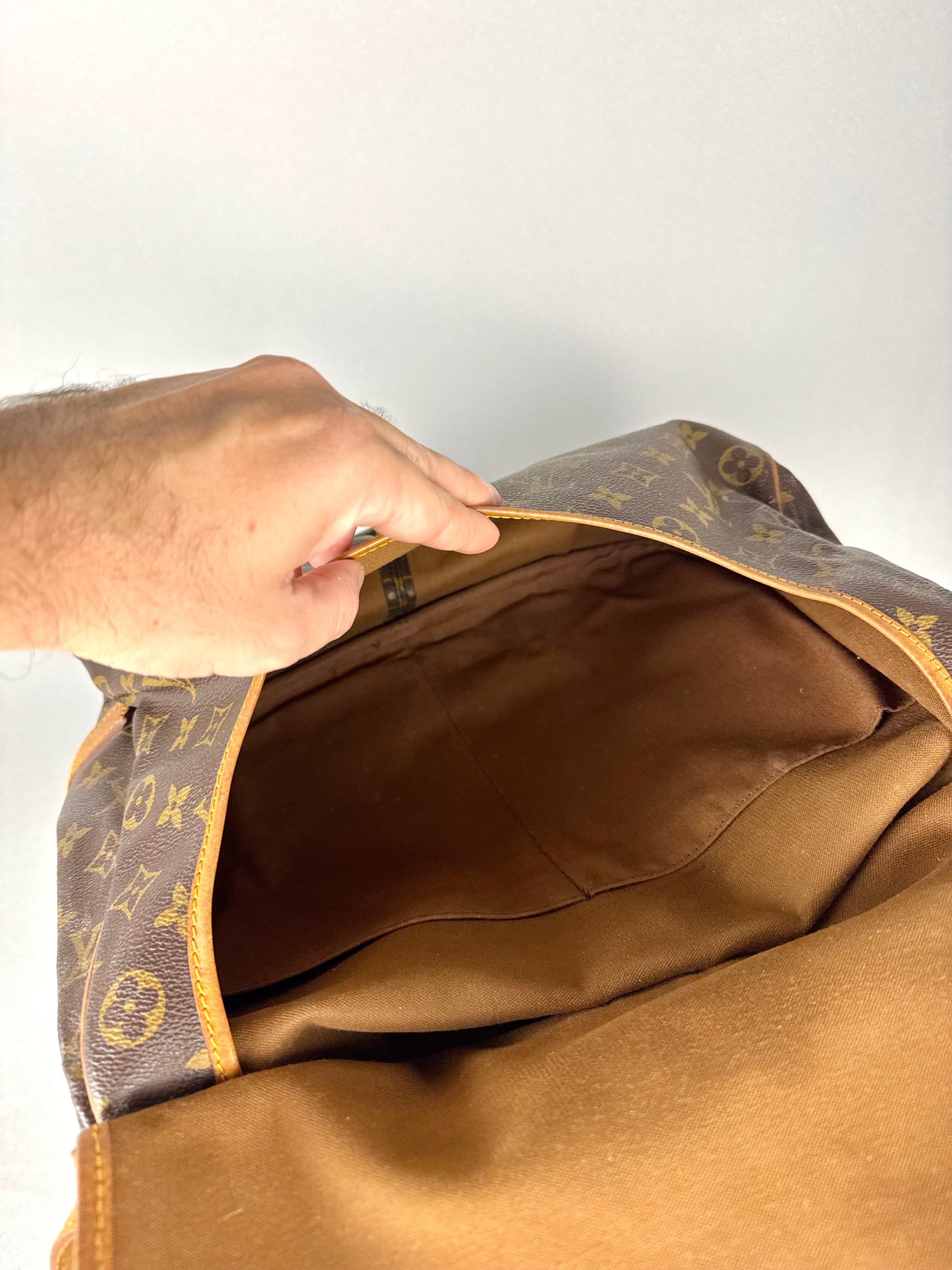 Louis Vuitton 1989 Monogram Saumur GM