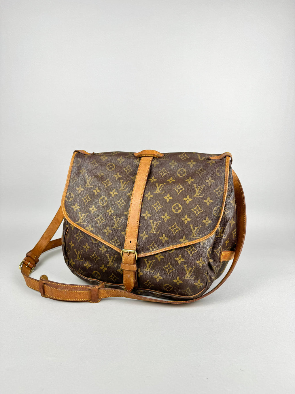 Louis Vuitton 1989 Monogram Saumur GM