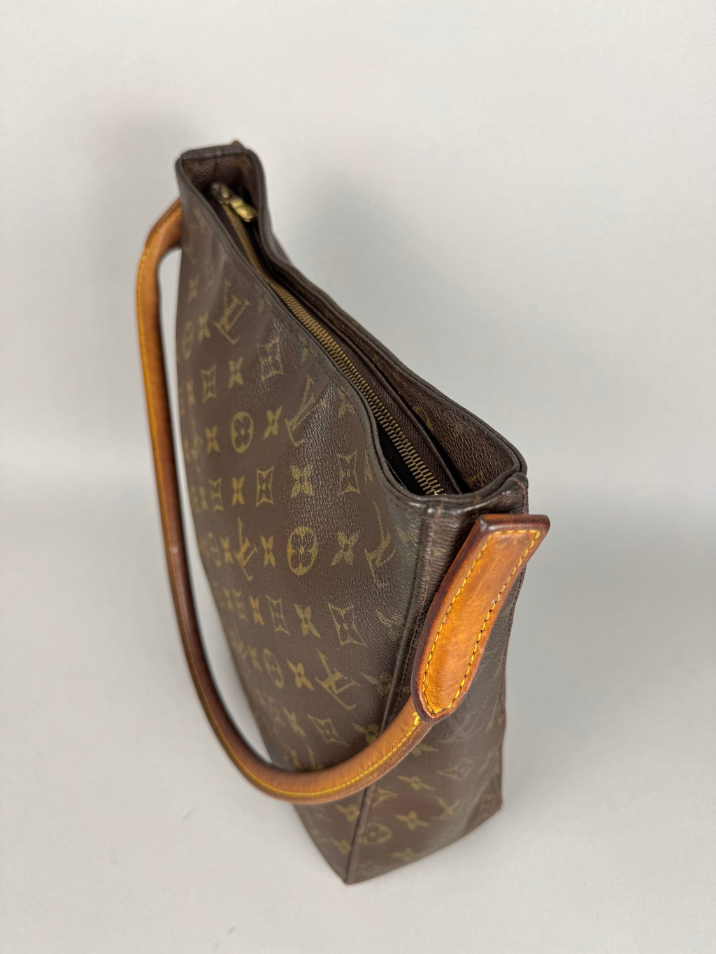 Louis Vuitton Monogram Looping GM