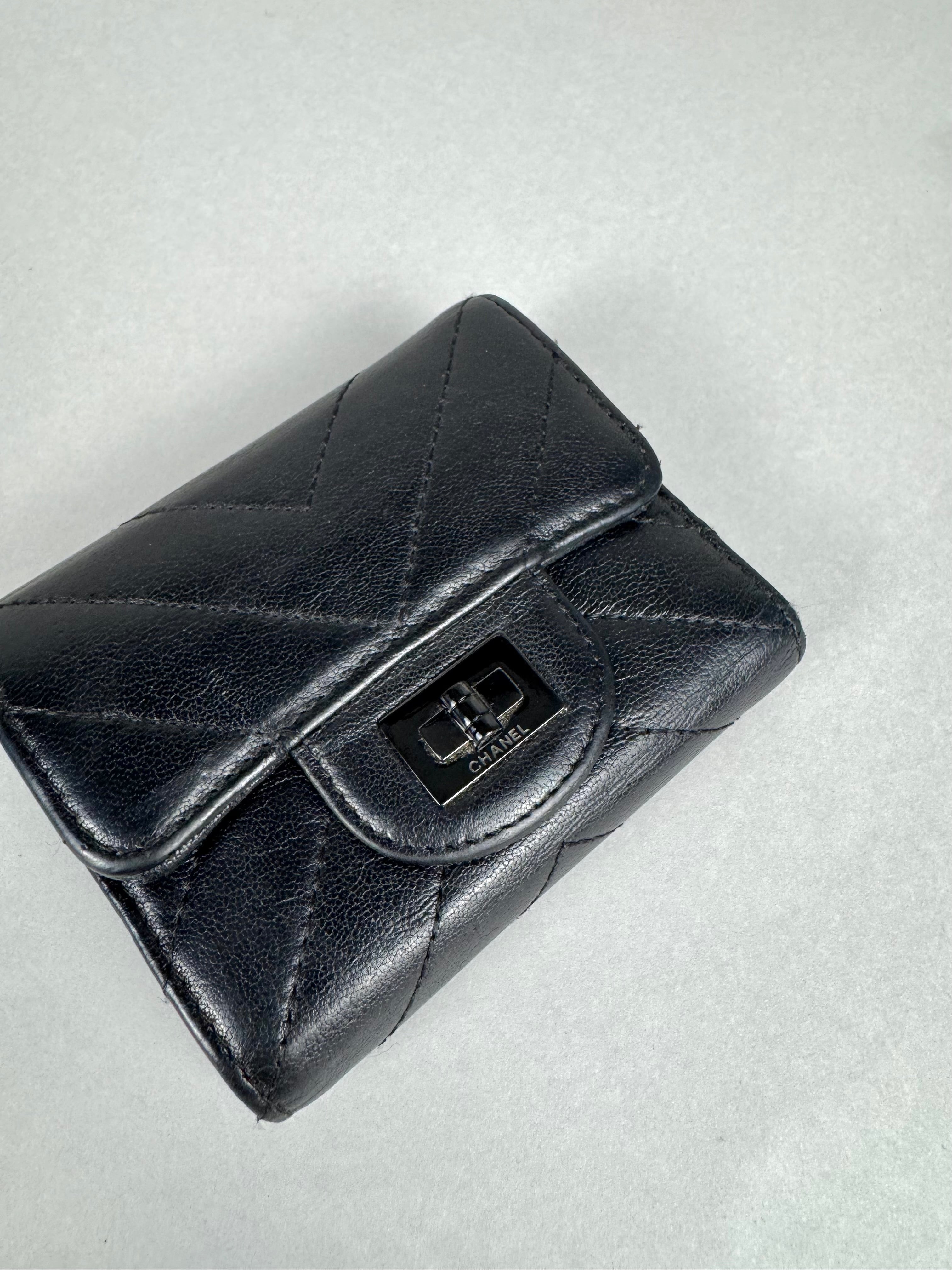 Chanel Wallet Chevron Quilted Aged Calfskin Leather