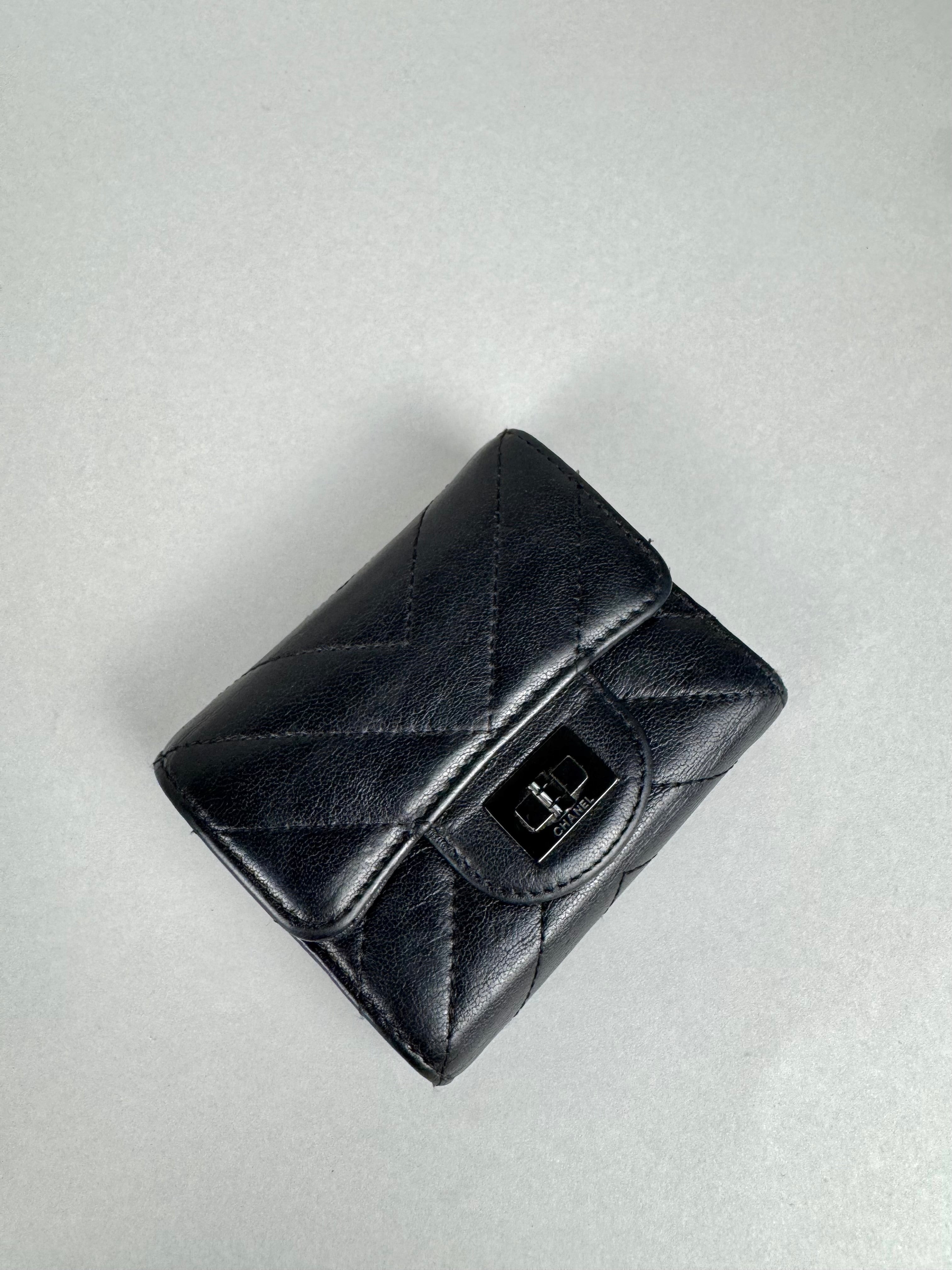 Chanel Wallet Chevron Quilted Aged Calfskin Leather
