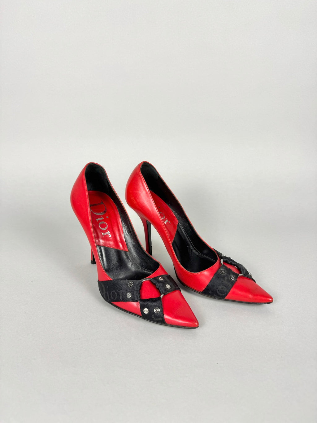 Christian Dior Bondage Red Scarpin 2004