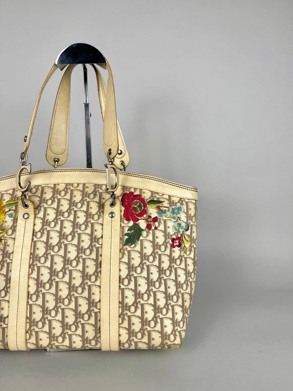 Christian Dior Beige Diorissimo Embroidered Flowers Tote