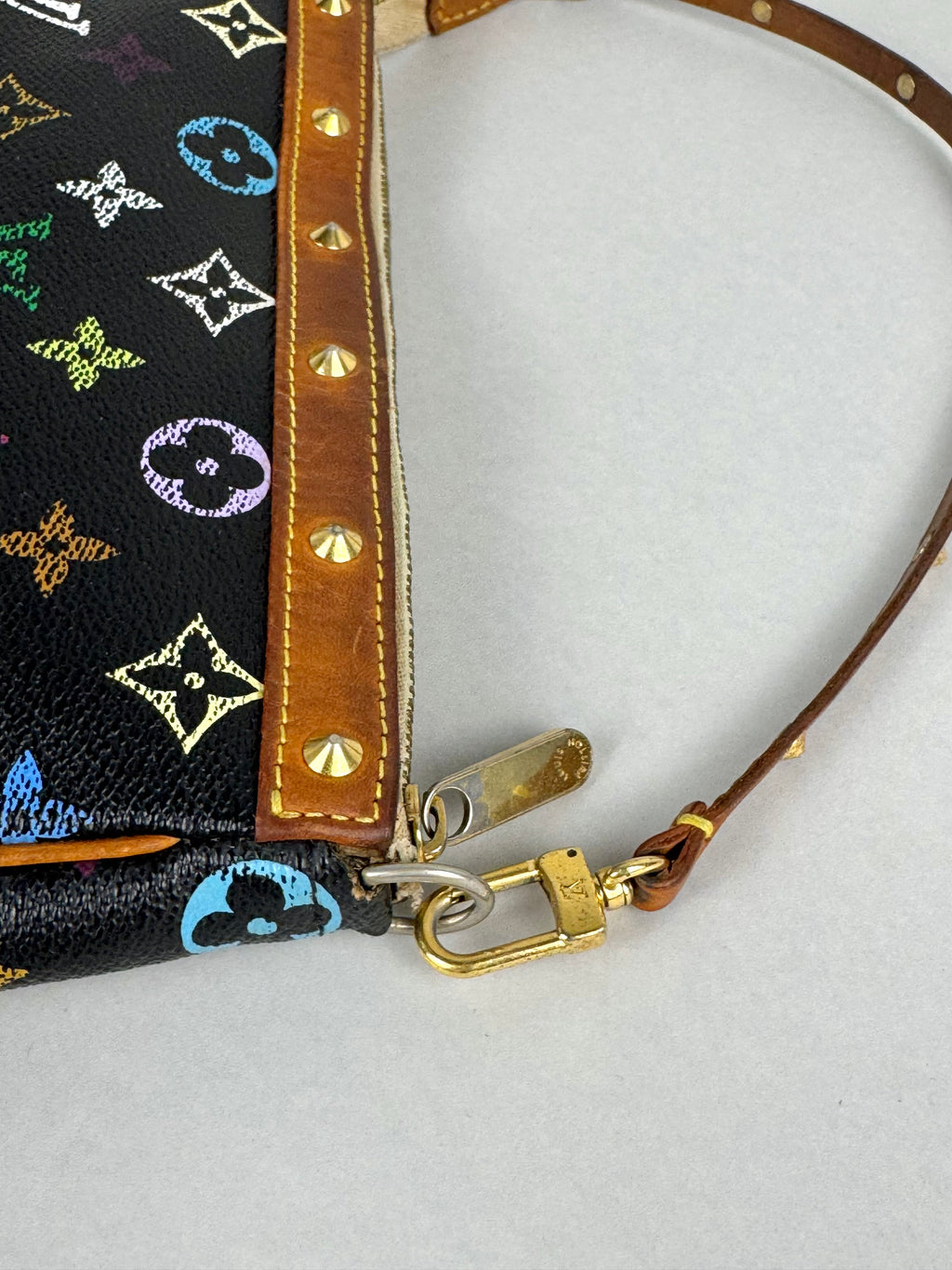 Louis Vuitton Pochette Multicolor Black Monogram